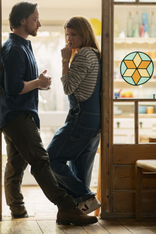 TOGETHER - James McAvoy (HE) and Sharon Horgan (SHE)
Arty Films Ltd. for BBC Film and BBC TWO
Photographer: Peter Mountain / © Arty Films Ltd. 2021
